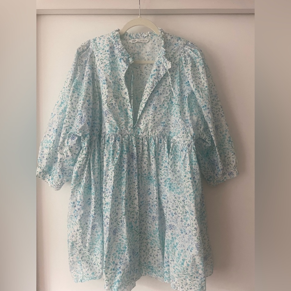 COPY - Mini dress Zara size large floral